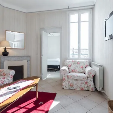Sleeps 8 Wifi *