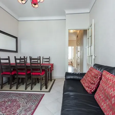 Sleeps 8 Wifi *