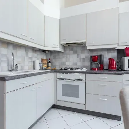 Sleeps 8 Wifi Appartement